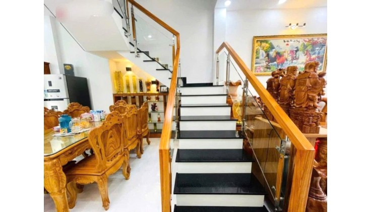 Mặt Tiền Kinh Doanh 106m2_4x27m 3 Tầng Đẹp Lung Linh Gần Phạm Văn Đồng Linh Tây Thủ Đức Chỉ 12,9 tỷ